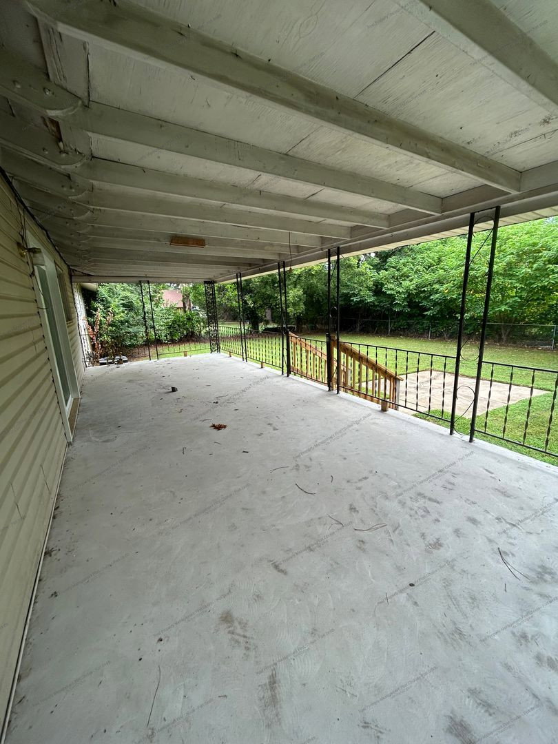 Gallery Image 15