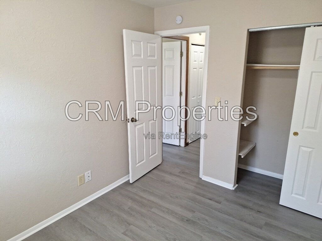 Gallery Image 16