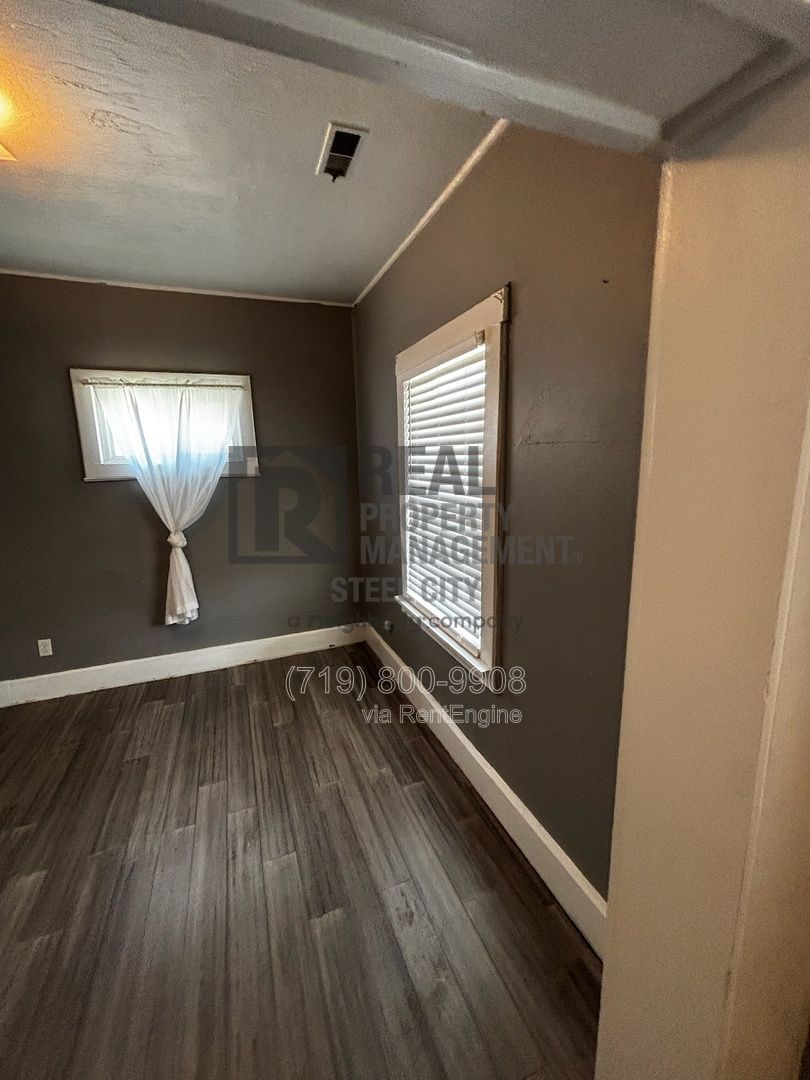 Gallery Image 13
