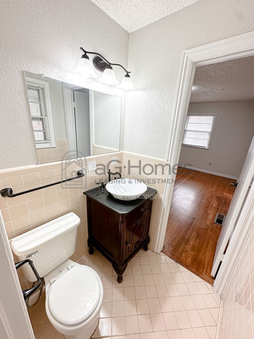 Gallery Image 25