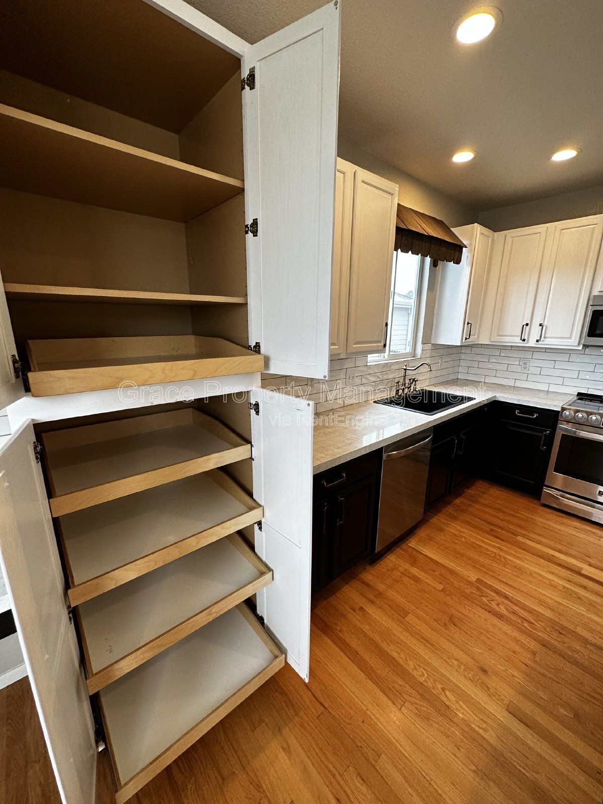 Gallery Image 13