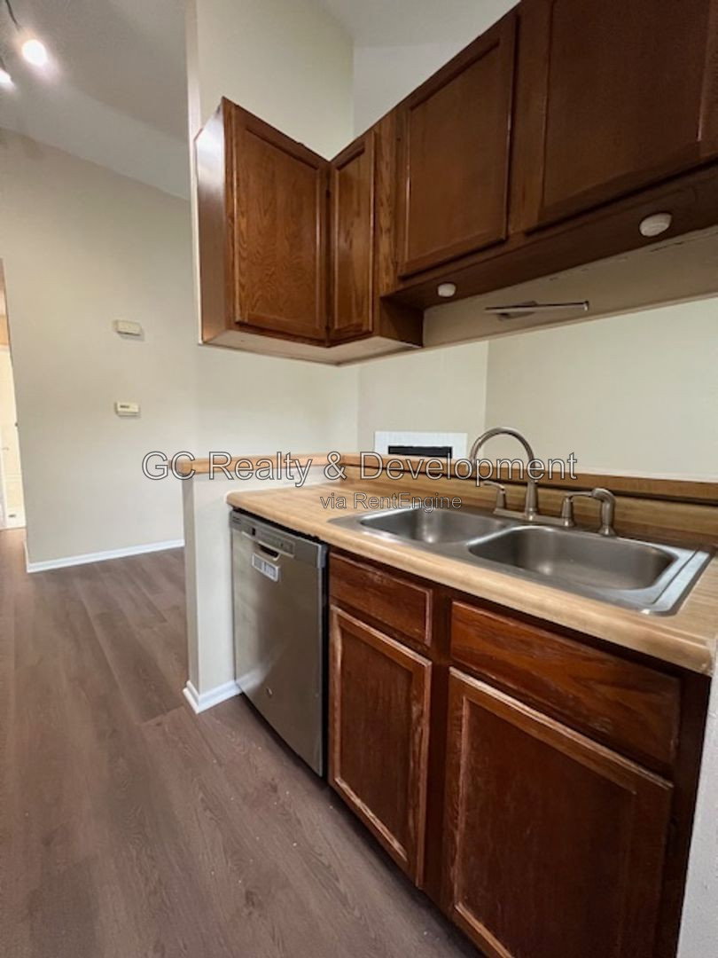 Gallery Image 11