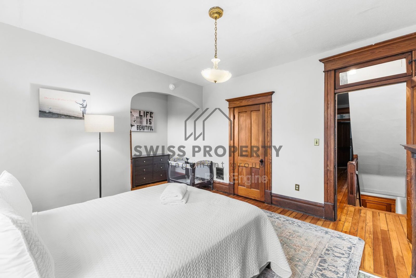 Gallery Image 16