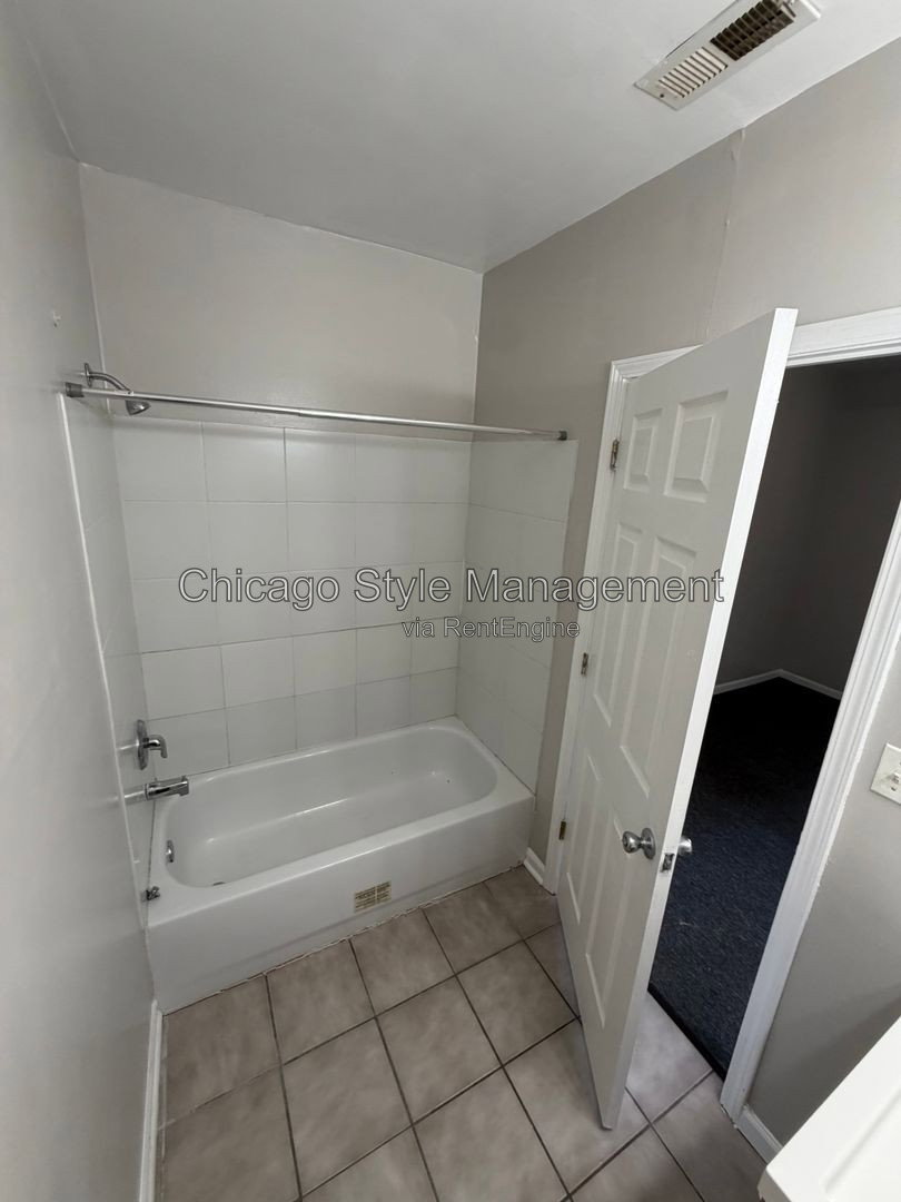 Gallery Image 0