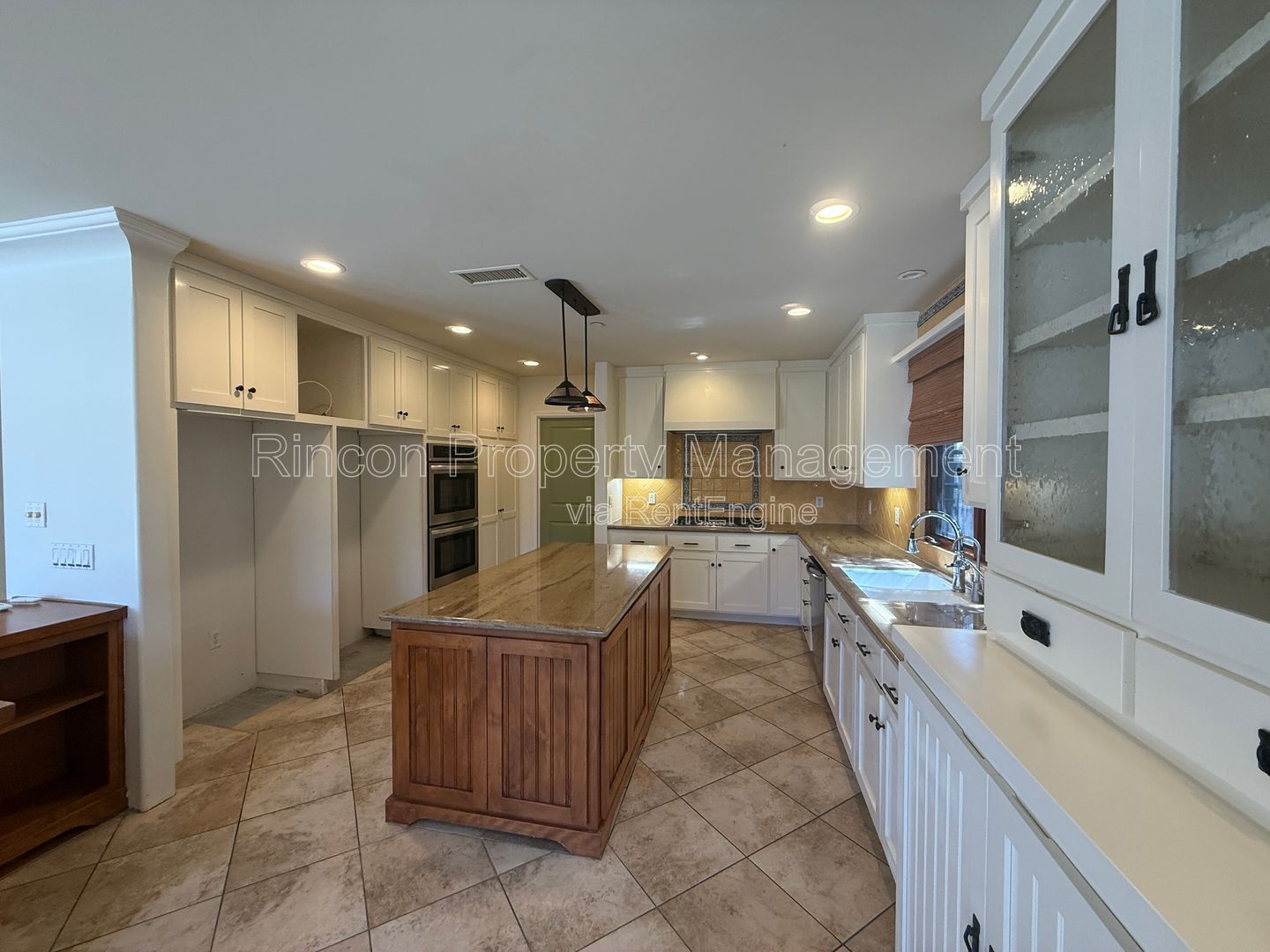 Gallery Image 0