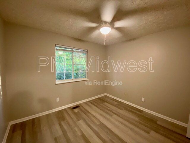 Gallery Image 17