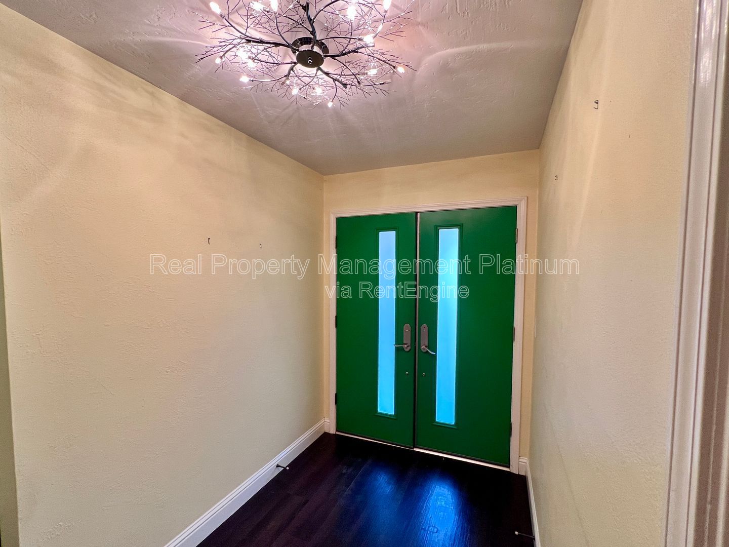 Gallery Image 18