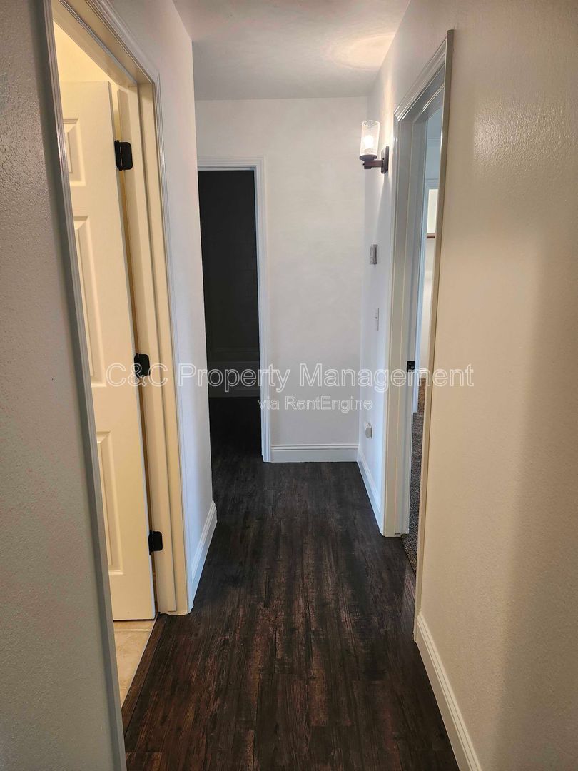 Gallery Image 17