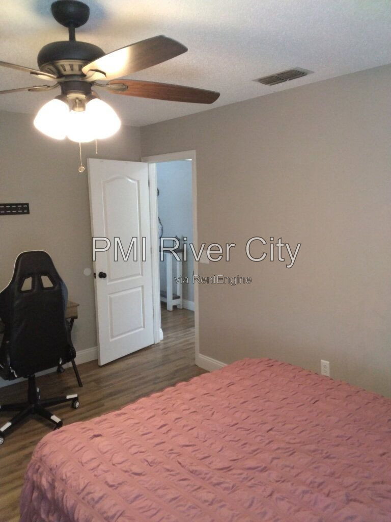 Gallery Image 25