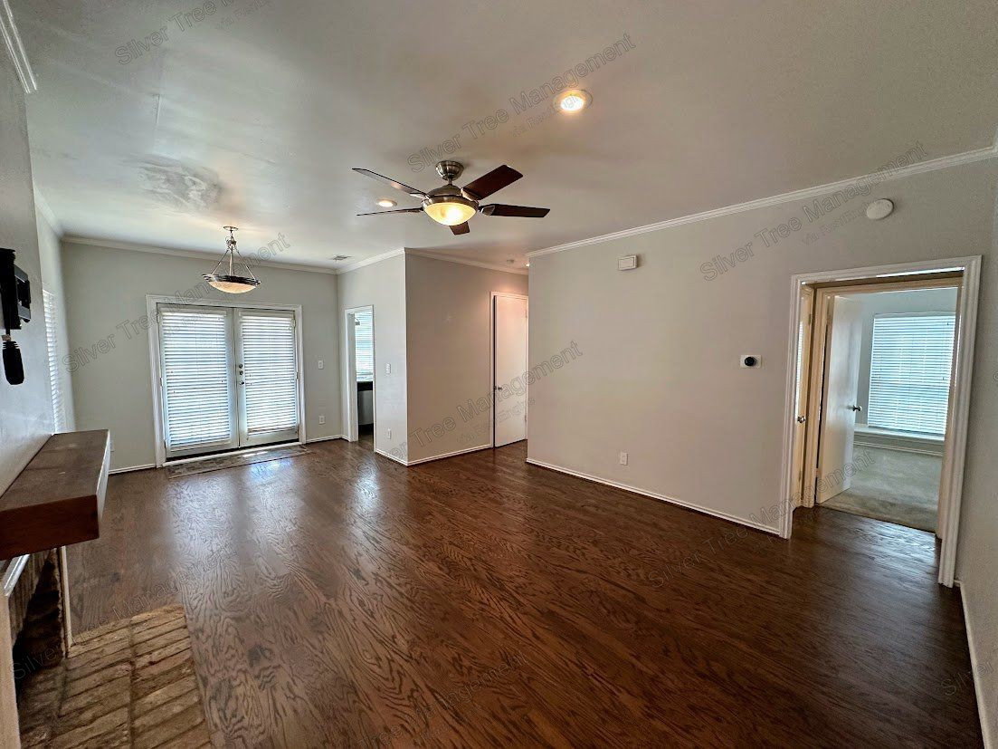 Gallery Image 0