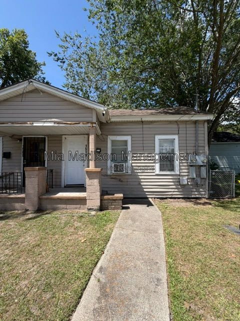 Gallery Image 0