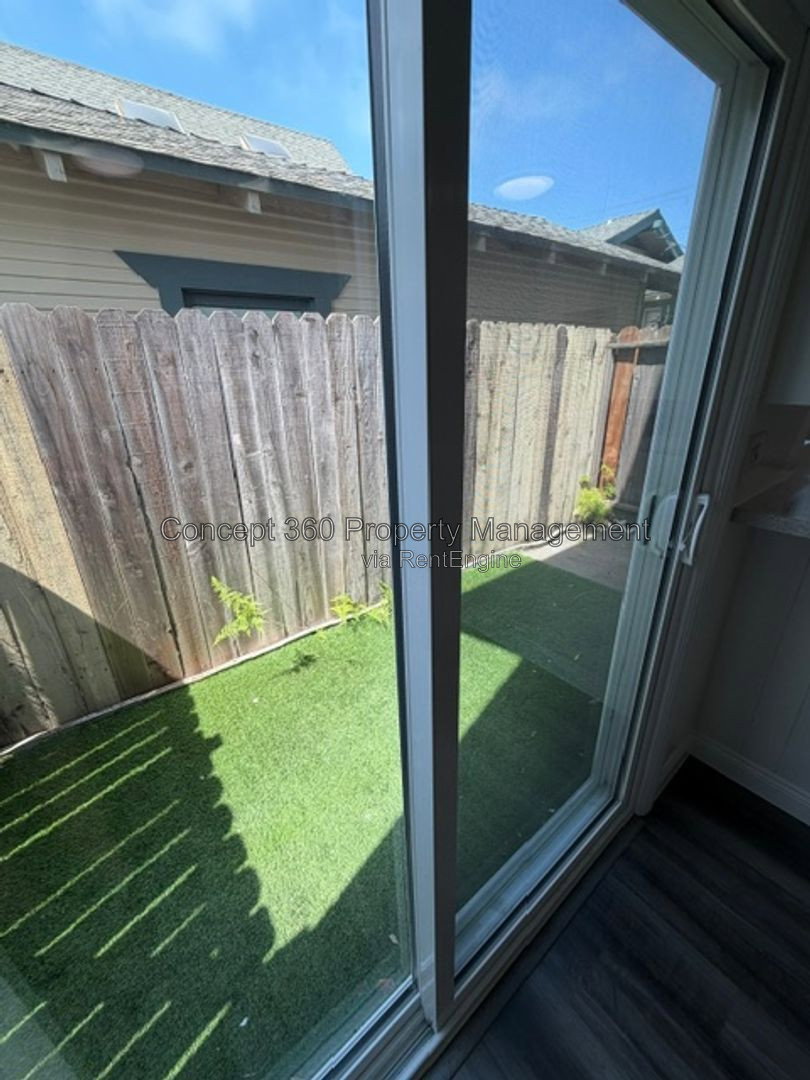 Gallery Image 14