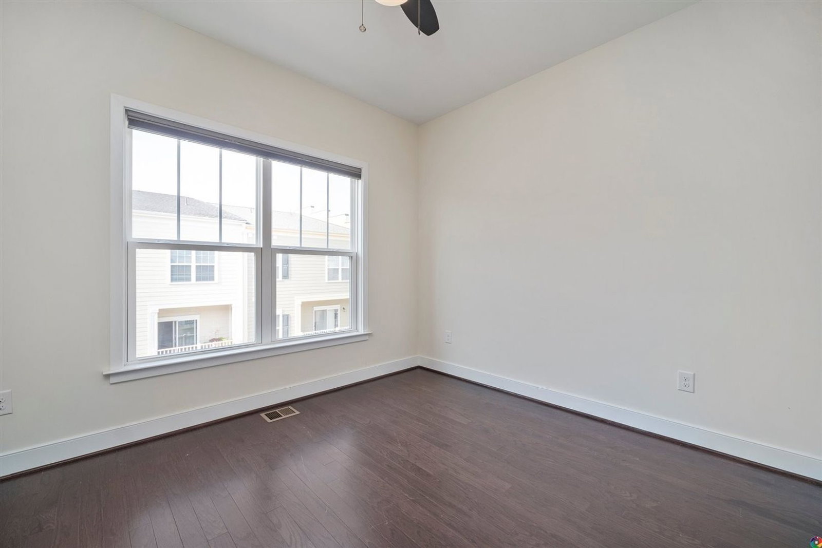 Gallery Image 19