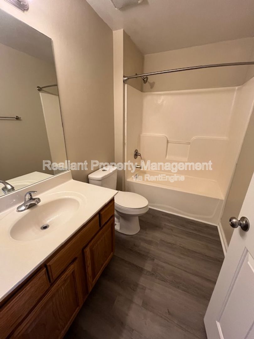 Gallery Image 18