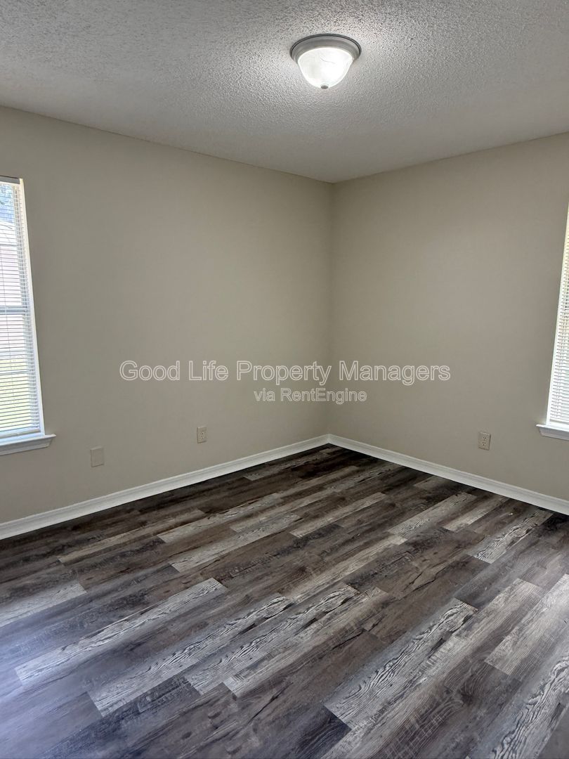 Gallery Image 12