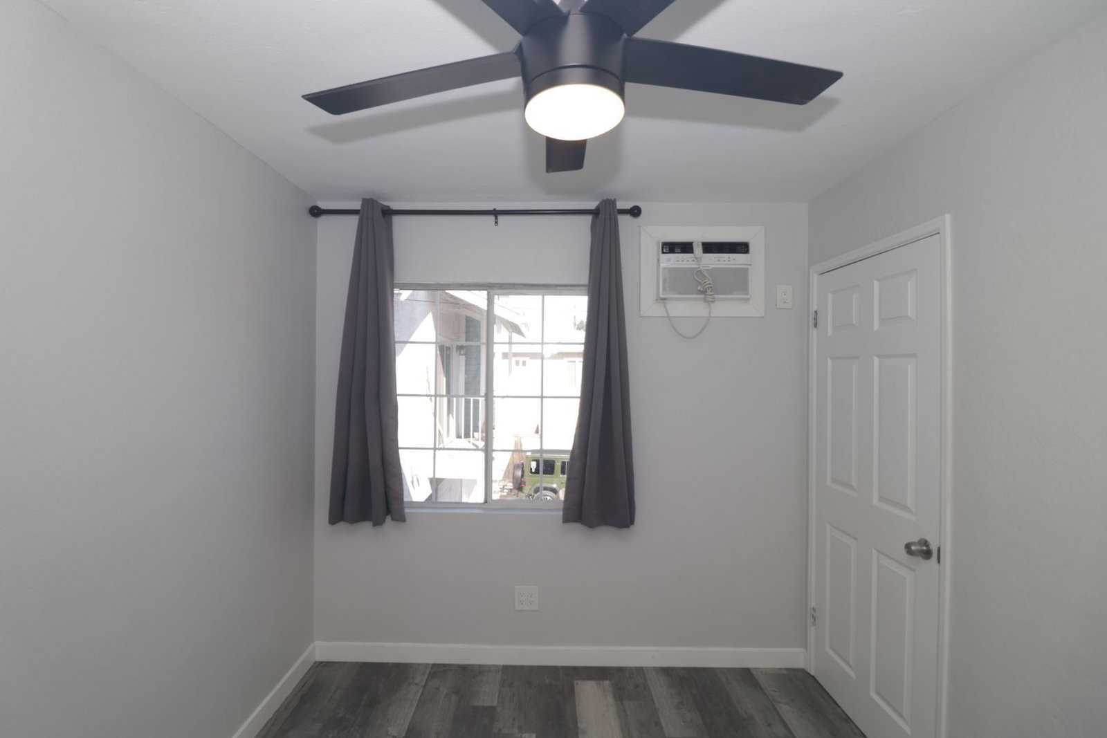 Gallery Image 30