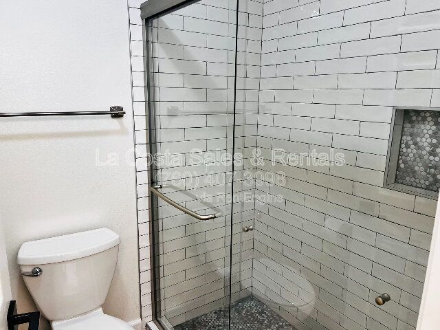 Gallery Image 57