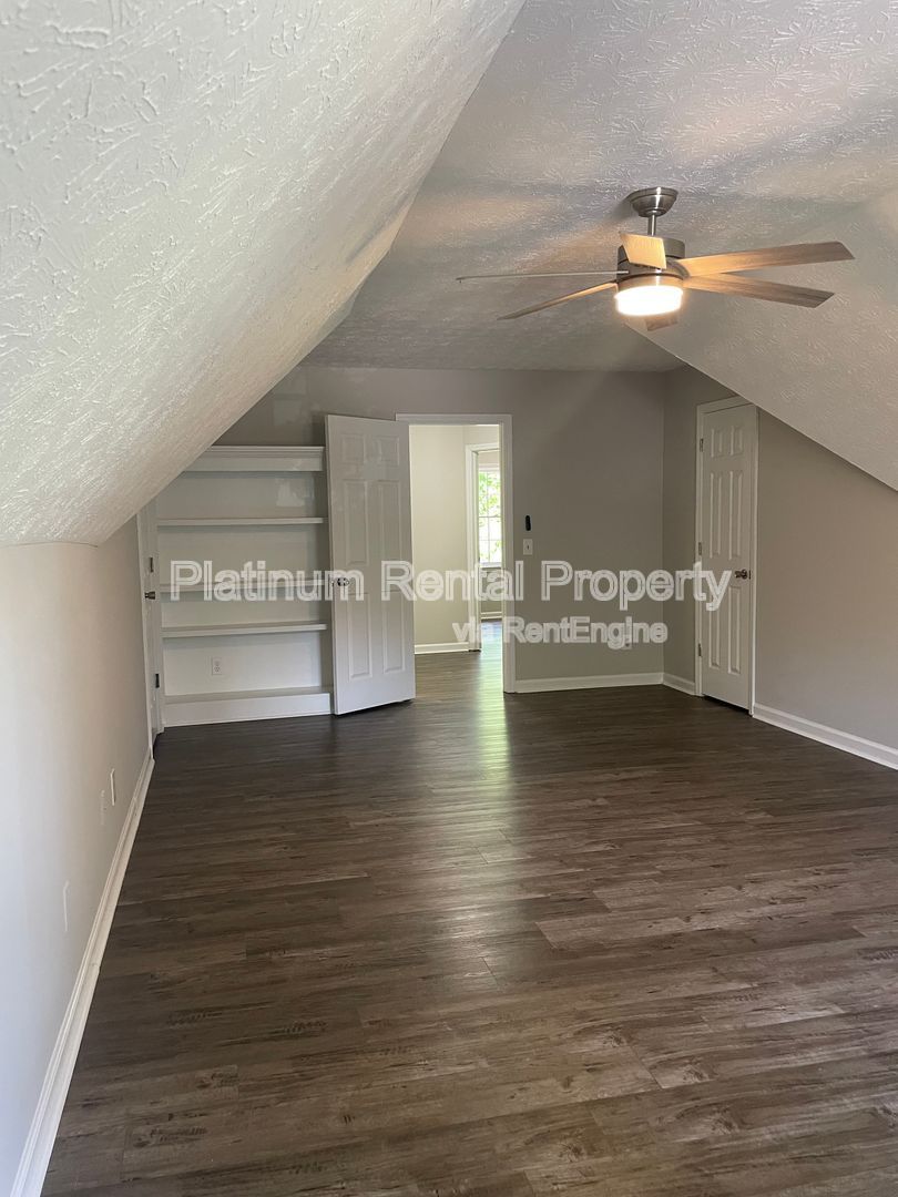 Gallery Image 51