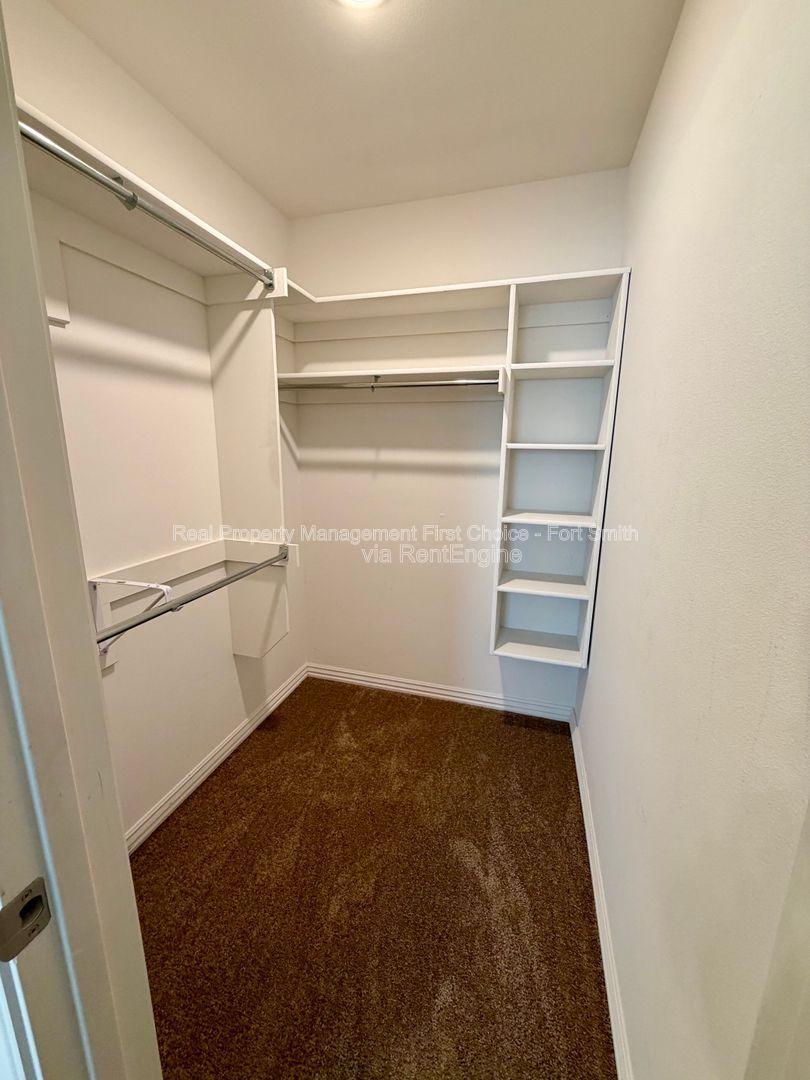 Gallery Image 17