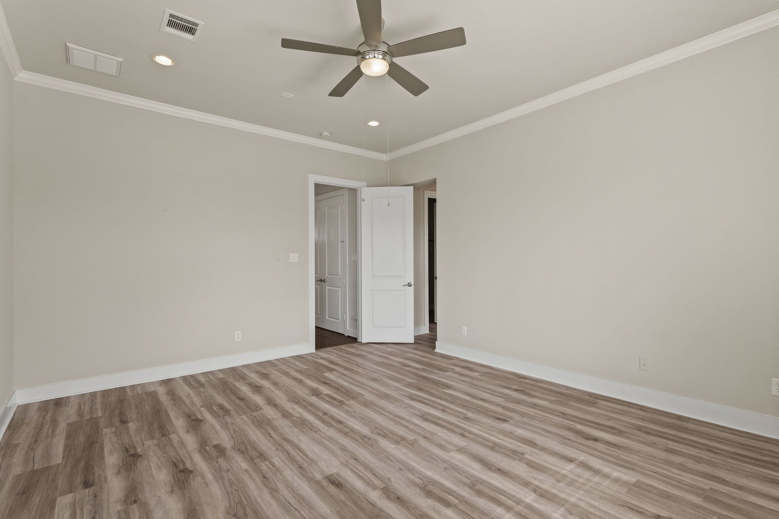 Gallery Image 26