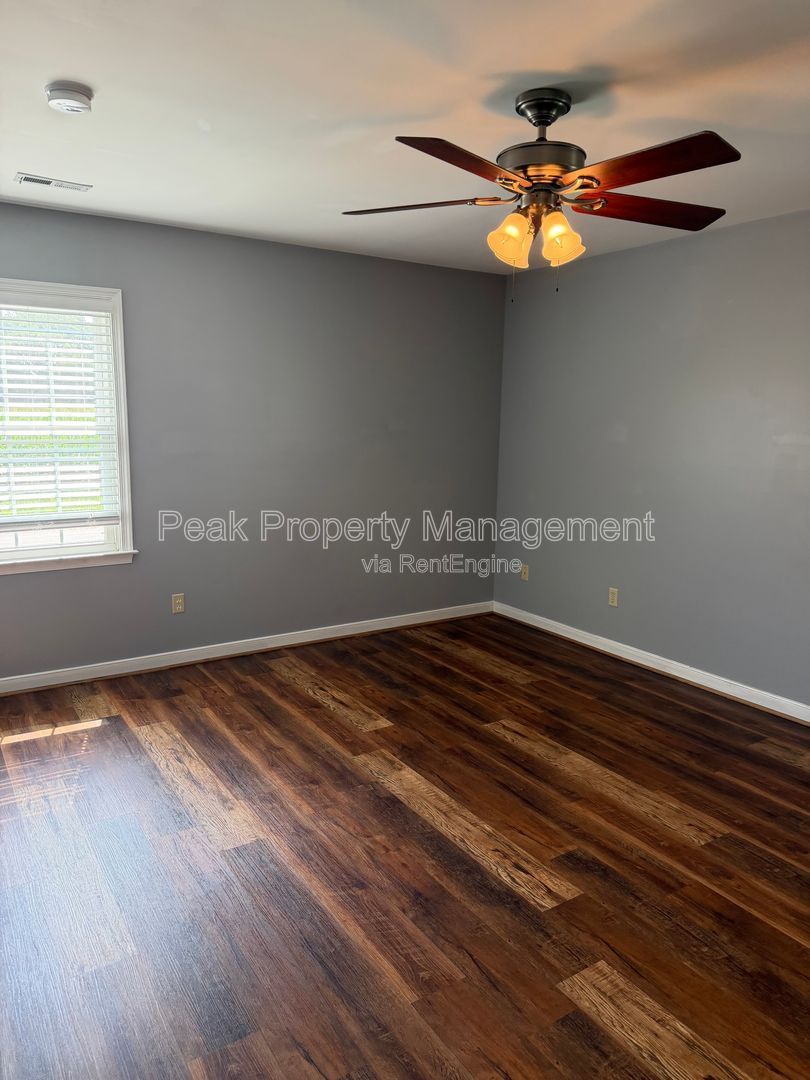 Gallery Image 16