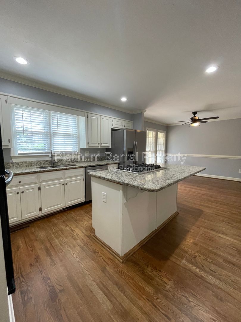 Gallery Image 8