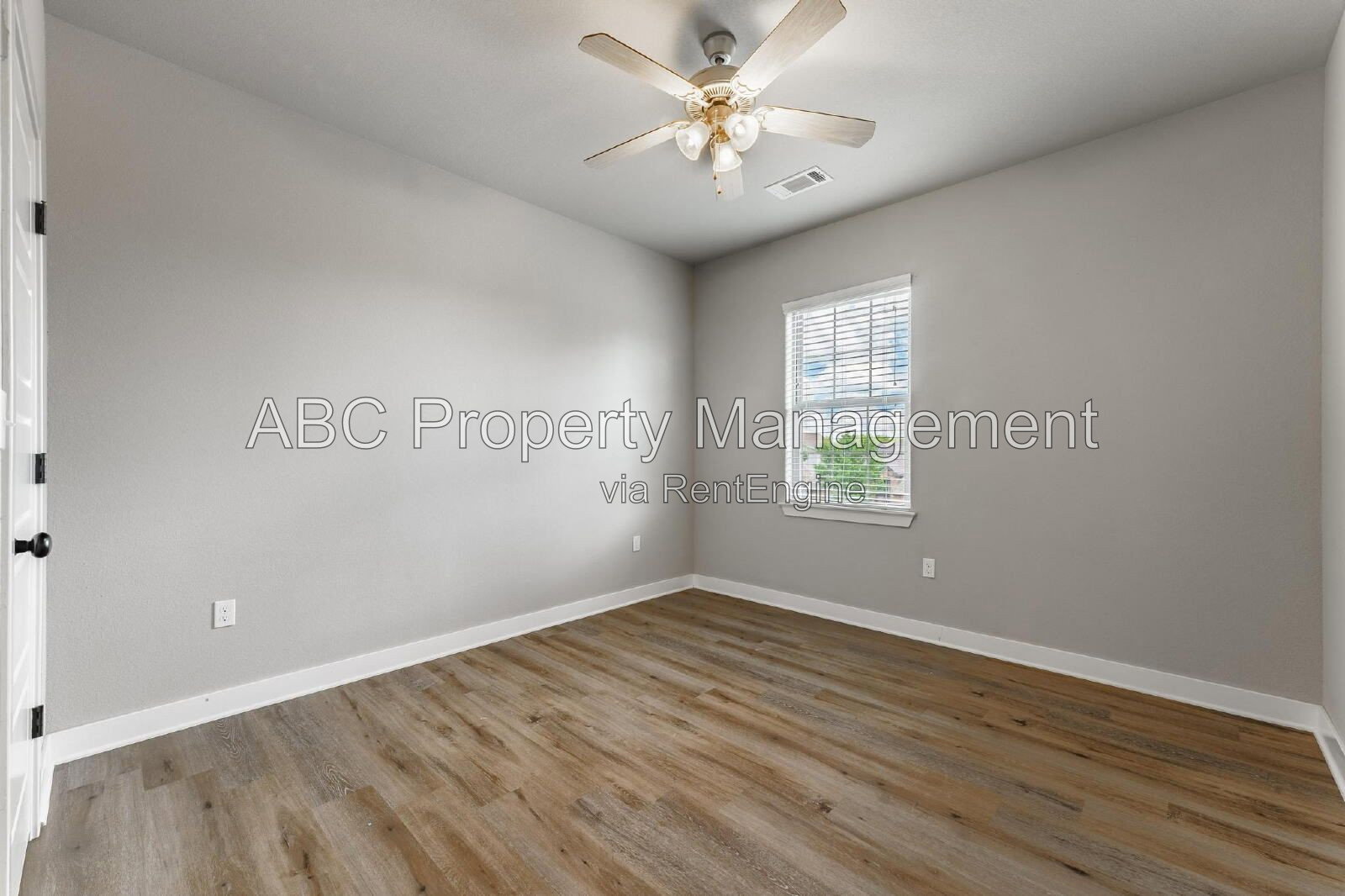 Gallery Image 18