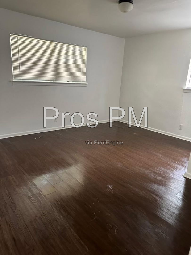 Gallery Image 17