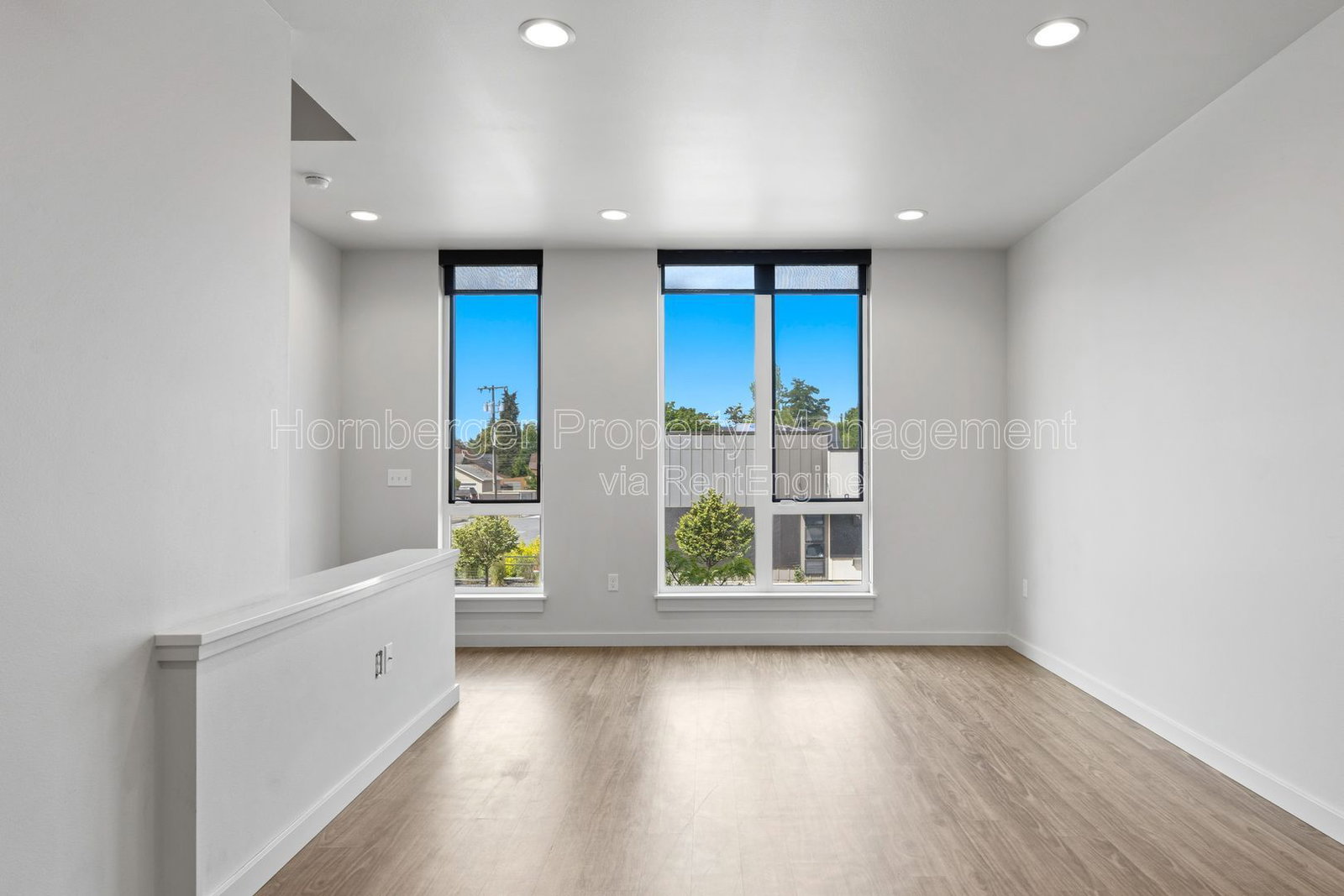 Gallery Image 0