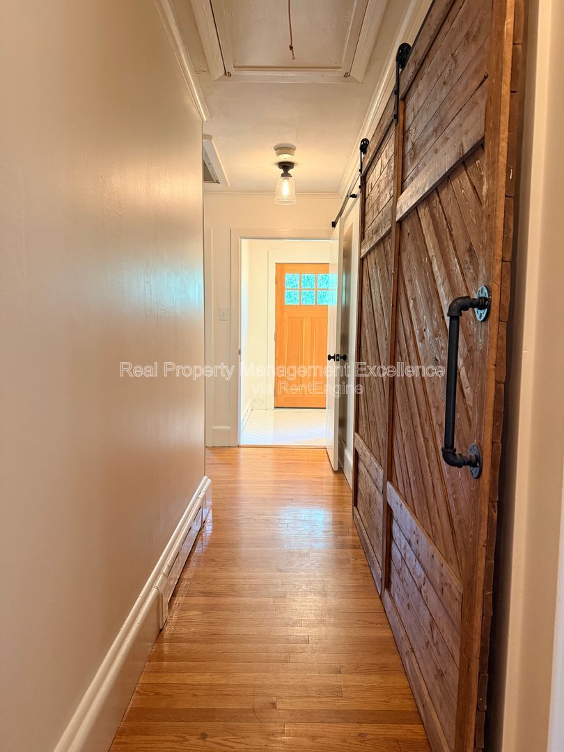 Gallery Image 33