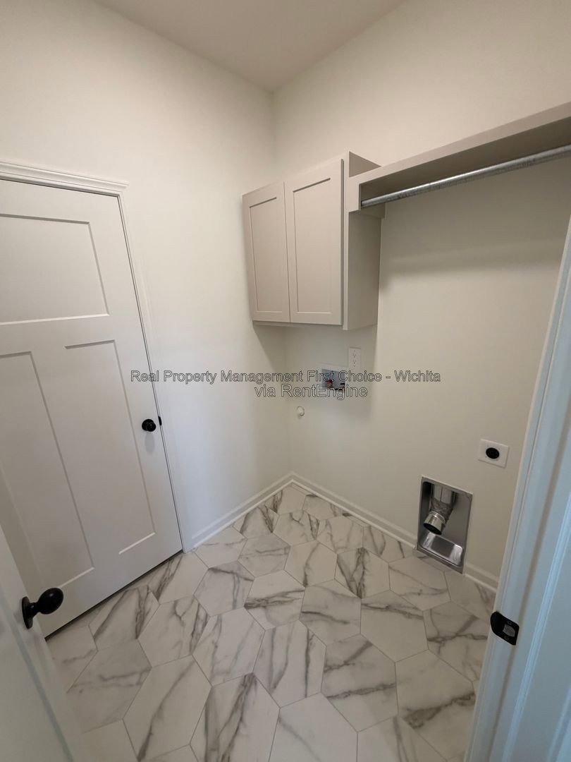 Gallery Image 19