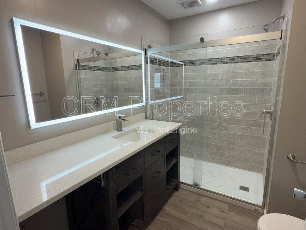 Gallery Image 16