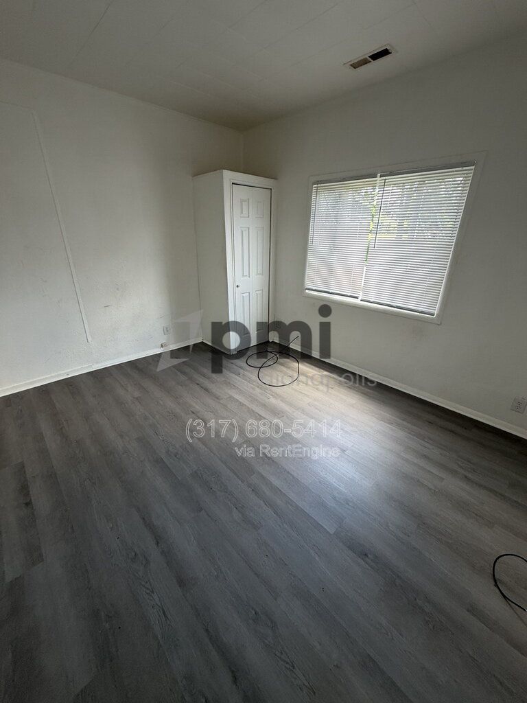 Gallery Image 23