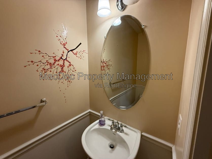 Gallery Image 13