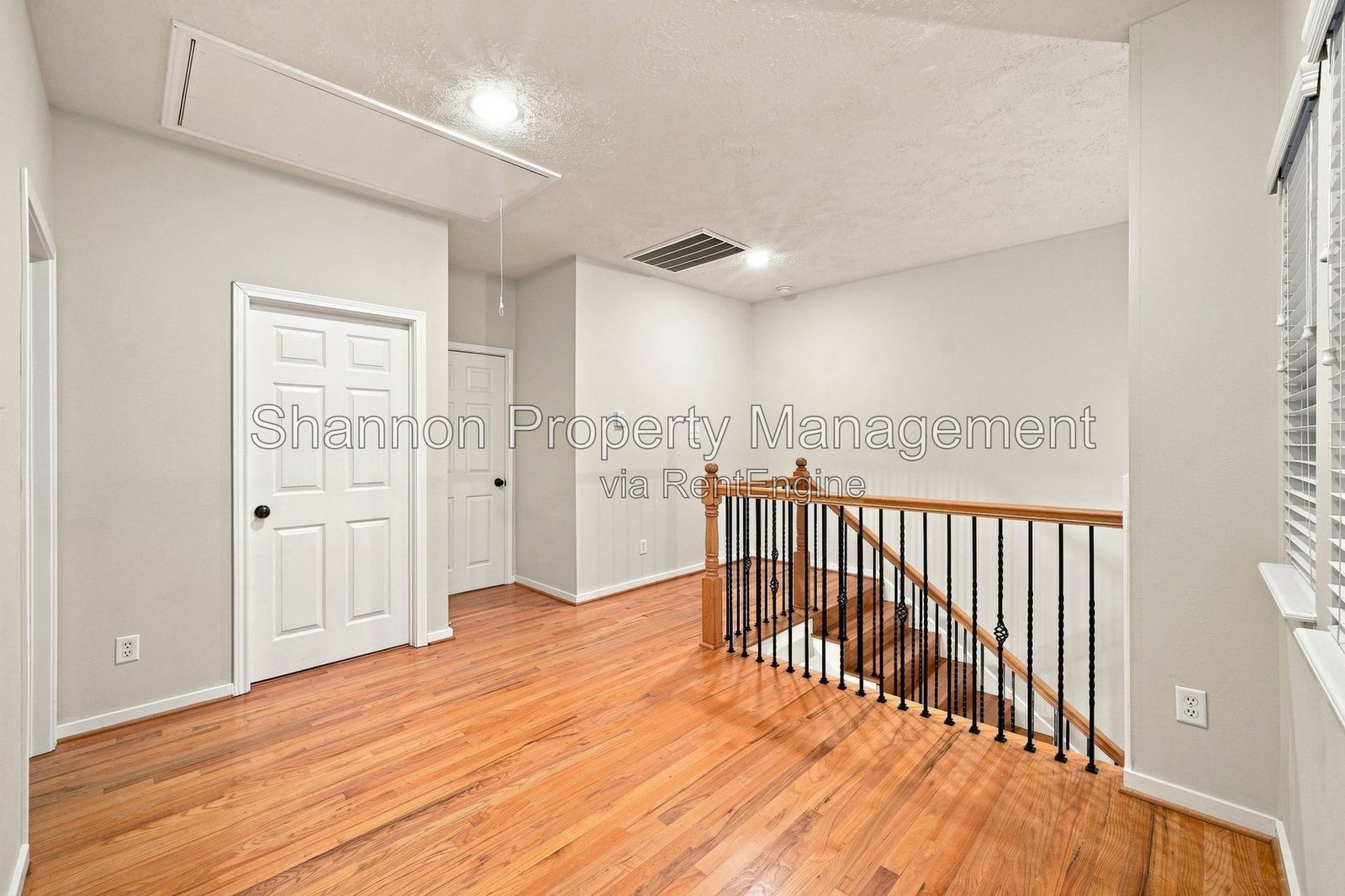Gallery Image 25