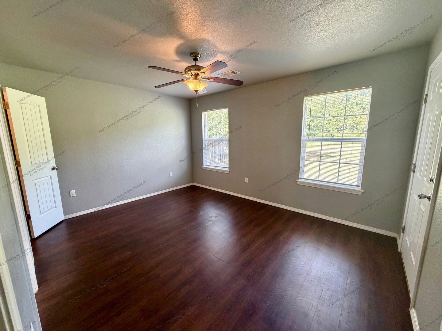 Gallery Image 19