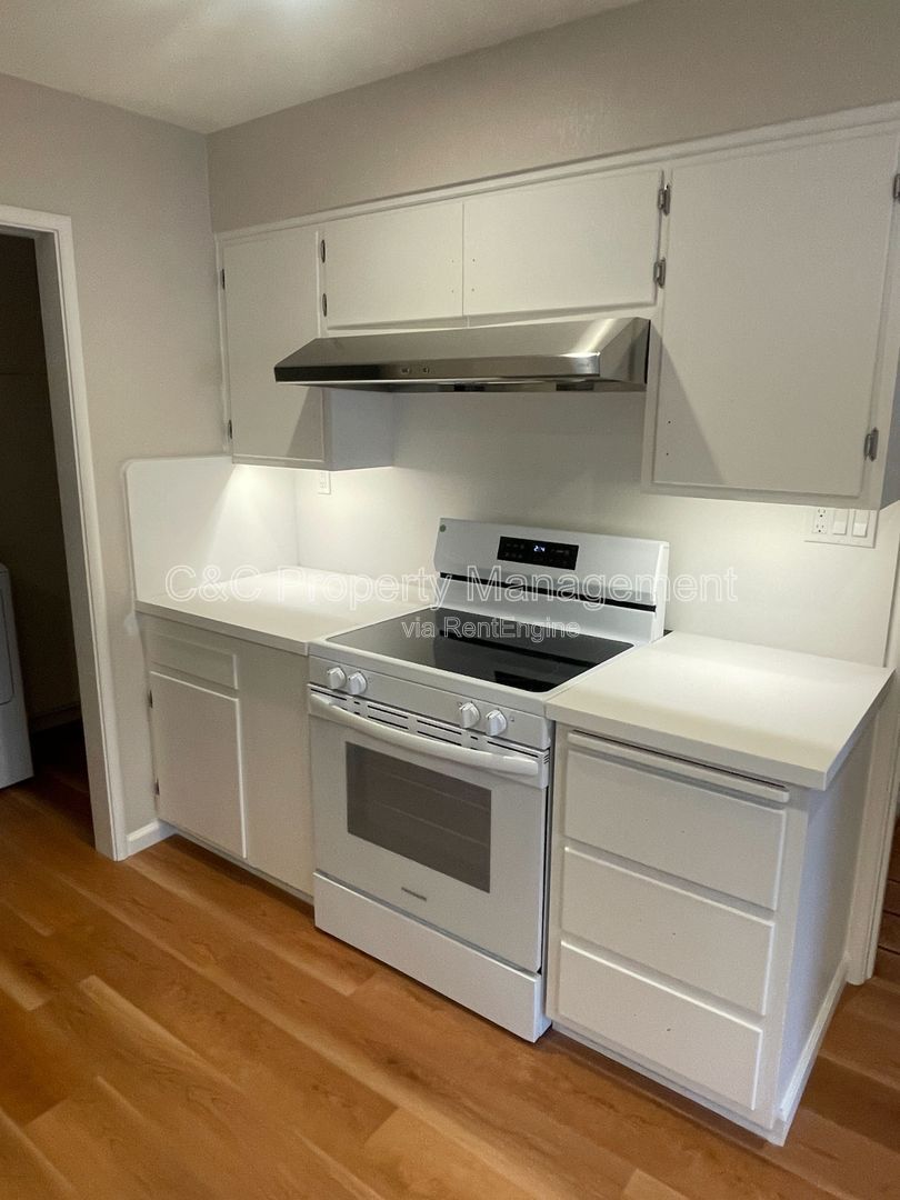 Gallery Image 9