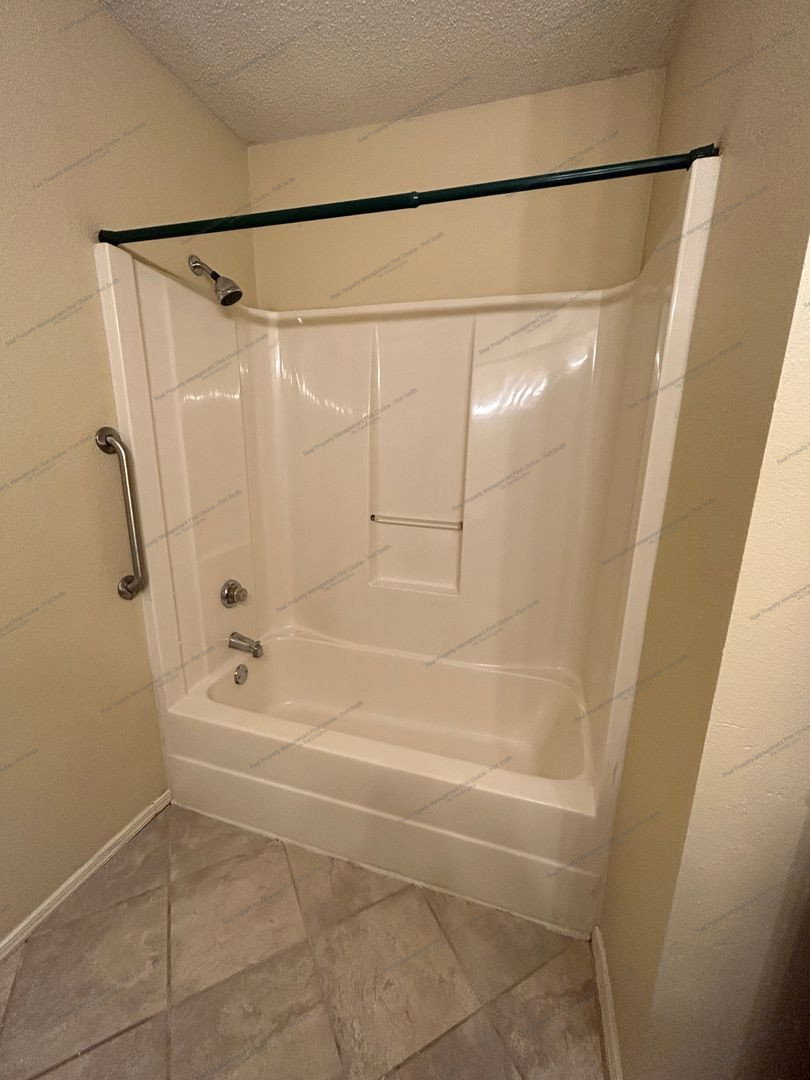 Gallery Image 13
