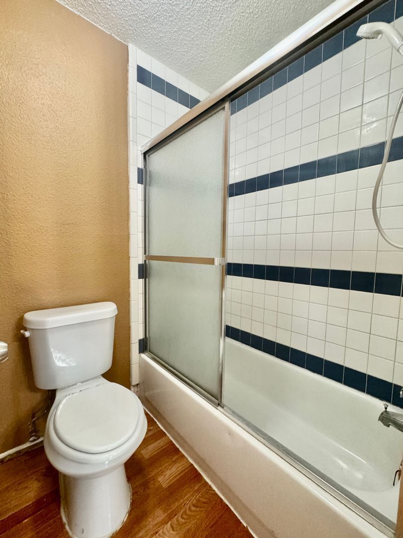 Gallery Image 19