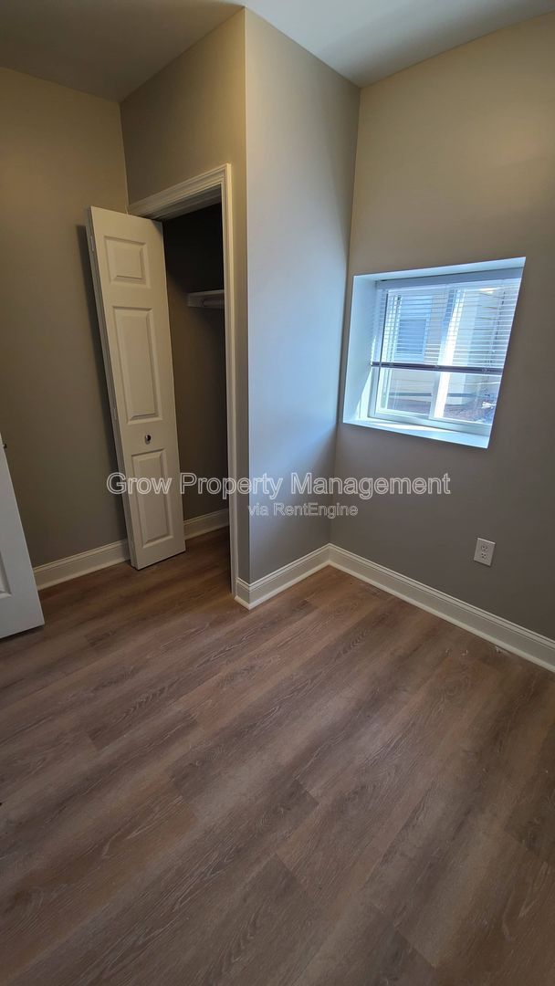Gallery Image 18