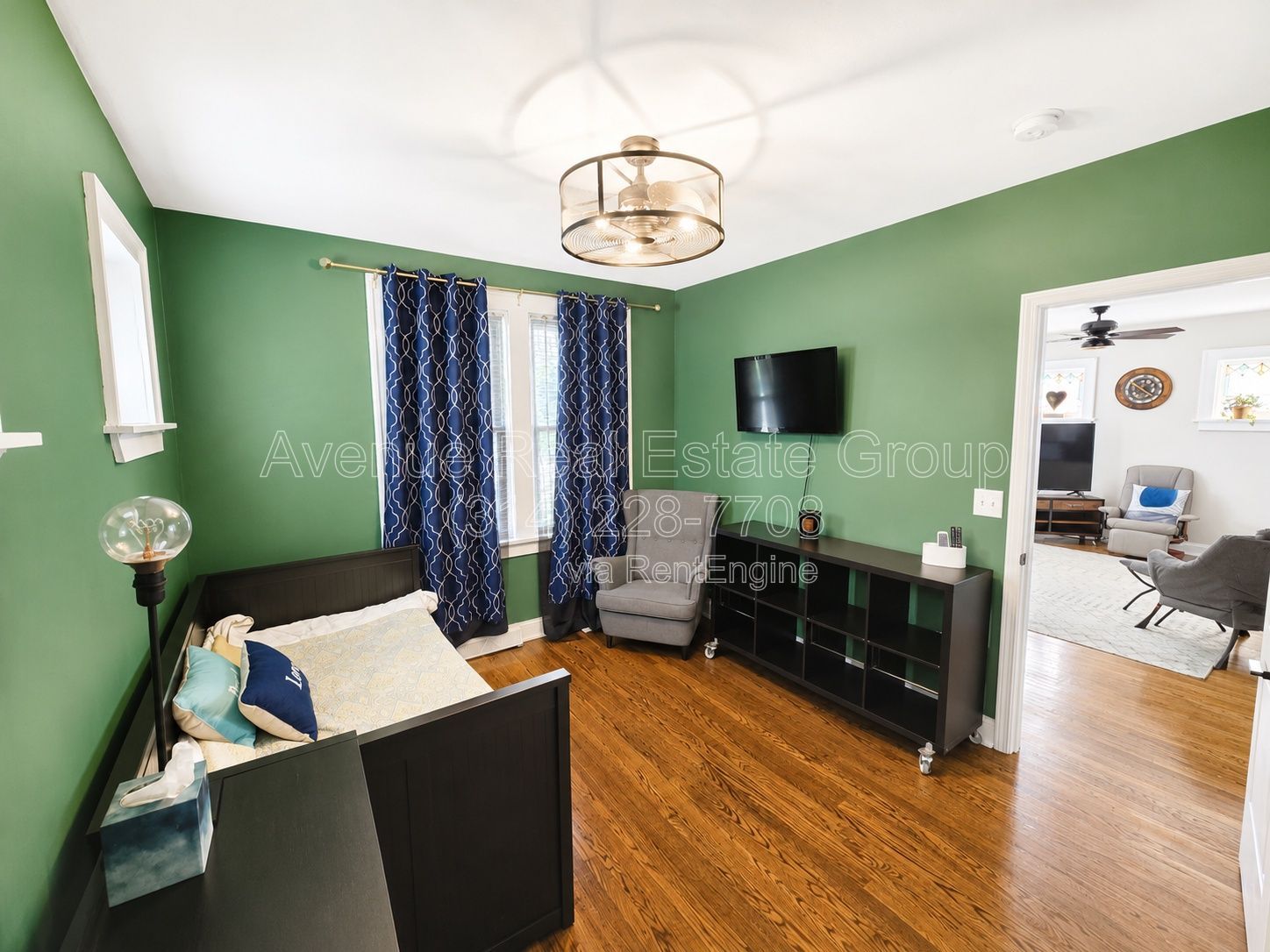 Gallery Image 1