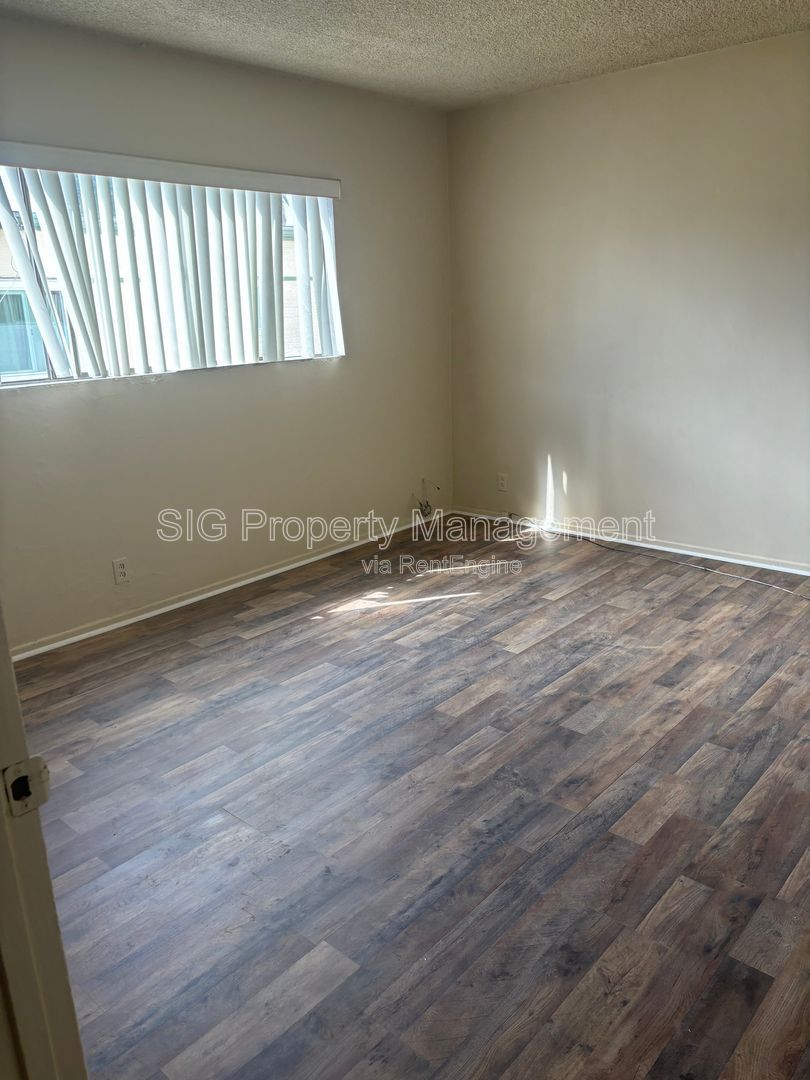 Gallery Image 8
