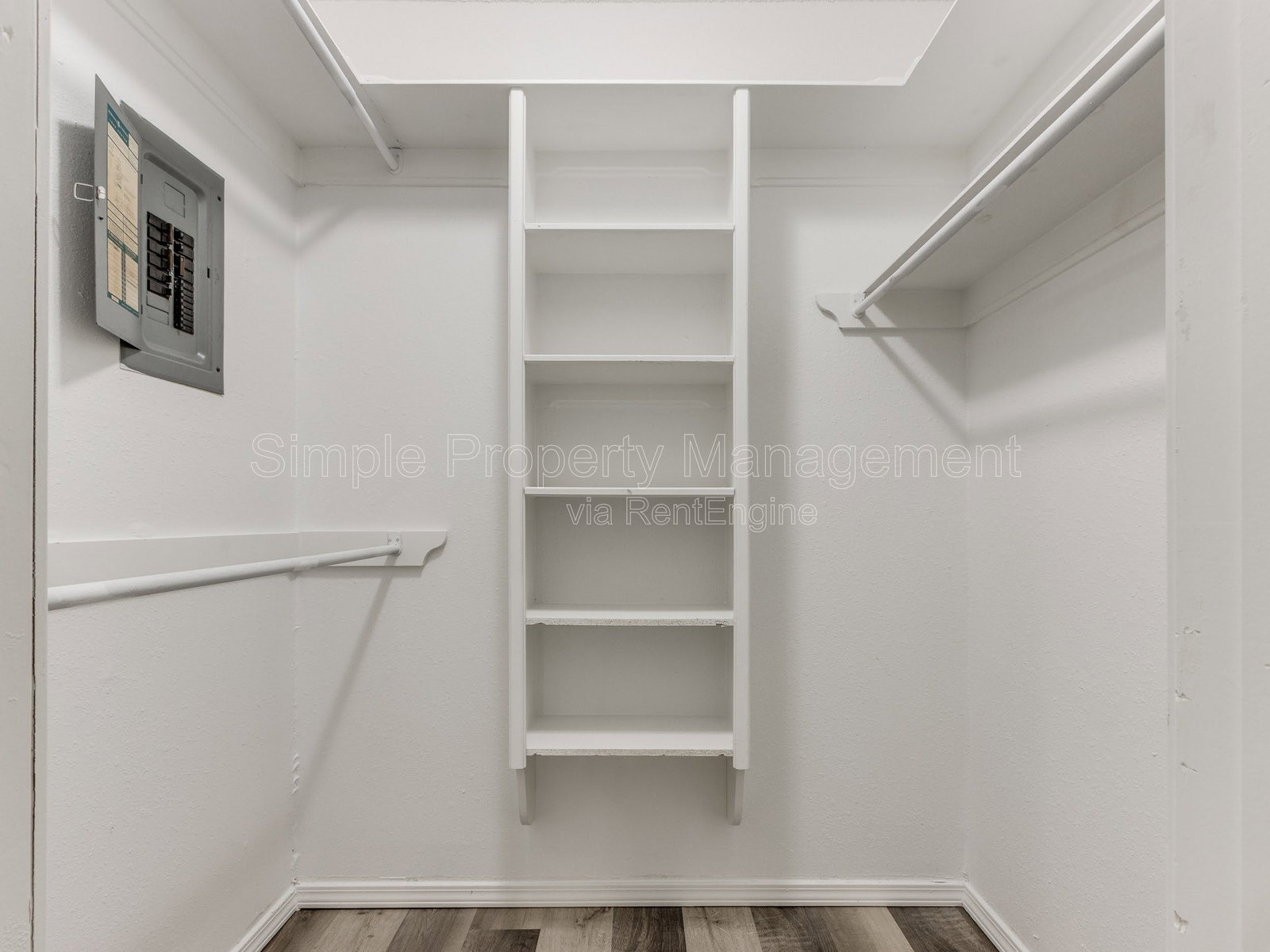 Gallery Image 16