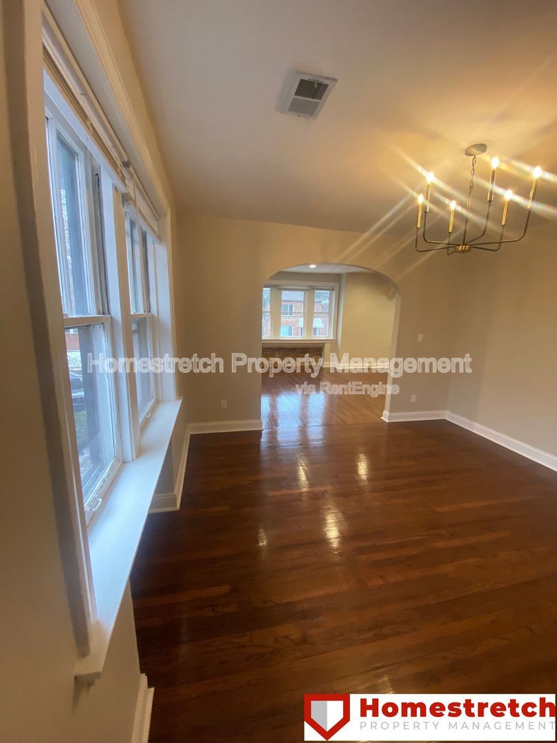 Gallery Image 19