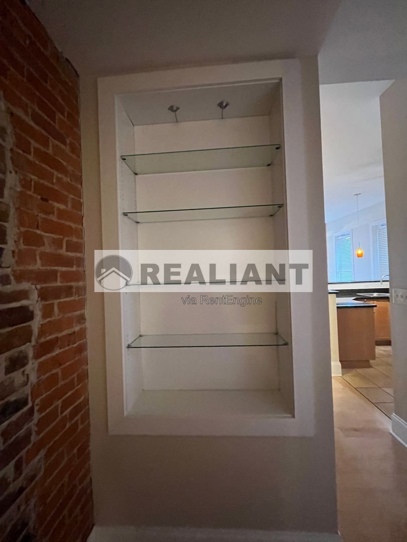 Gallery Image 16