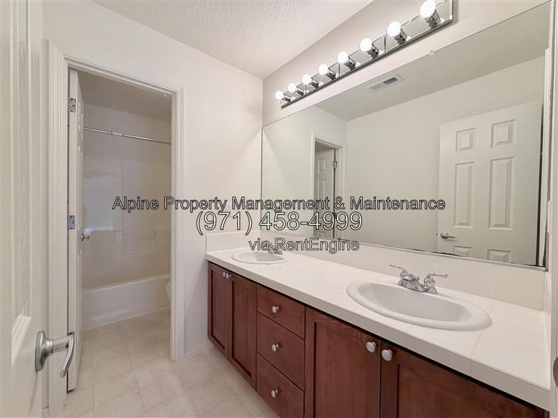 Gallery Image 39