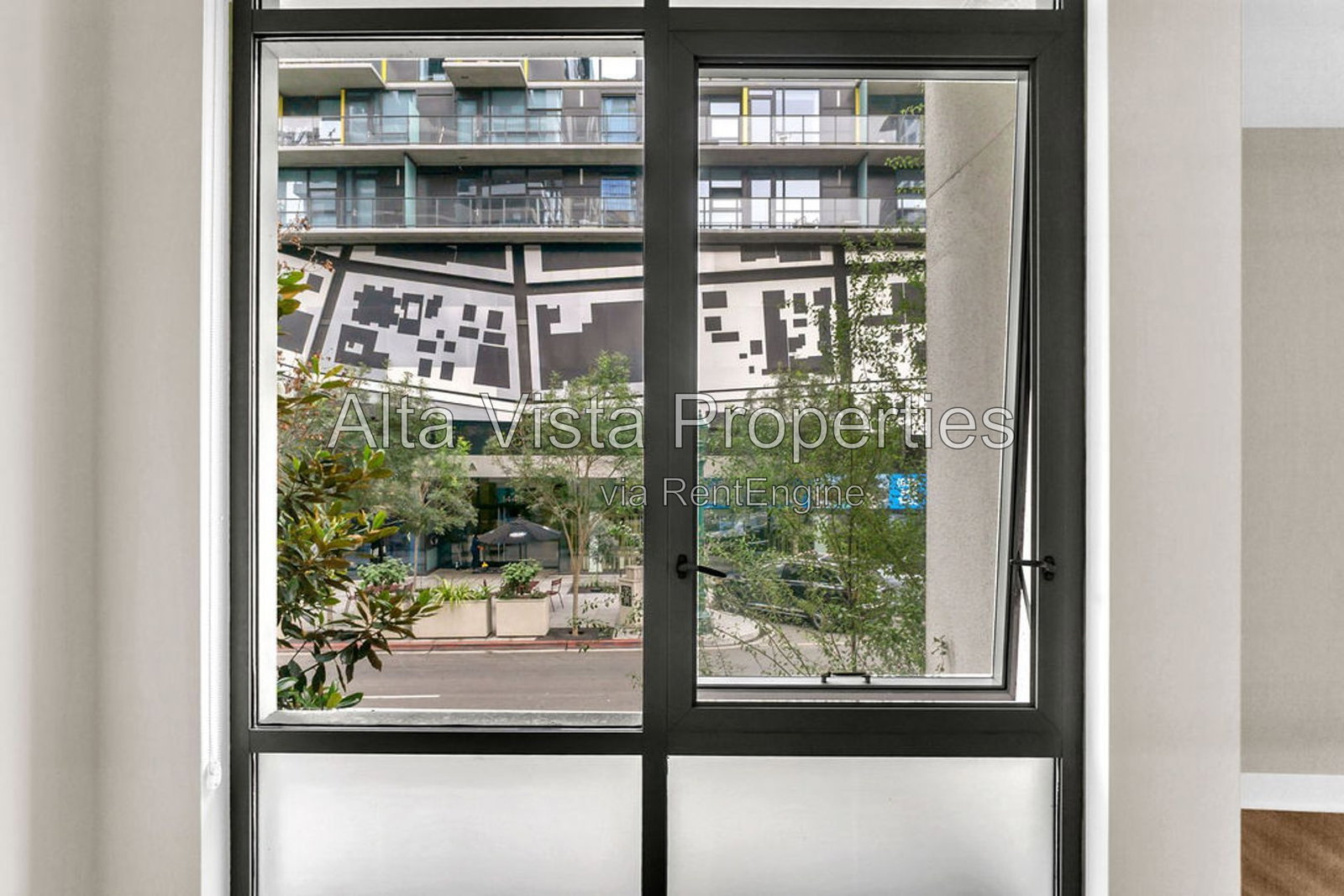 Gallery Image 22