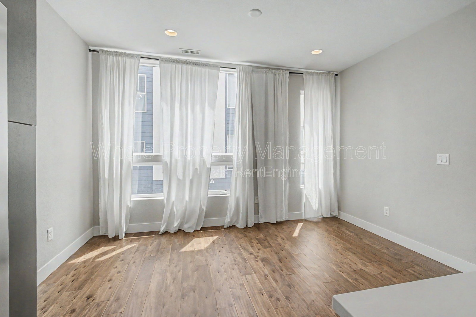Gallery Image 16