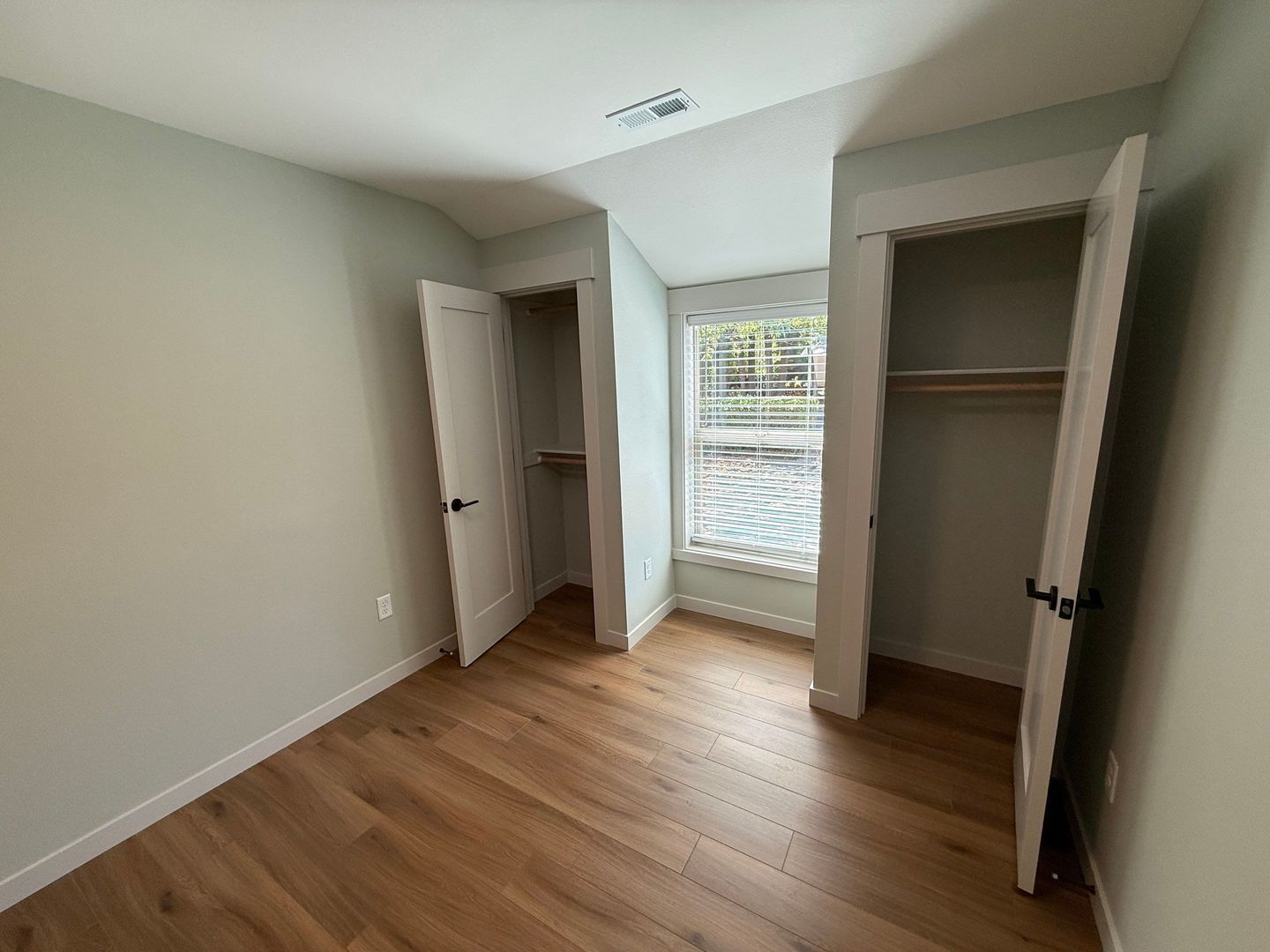 Gallery Image 19