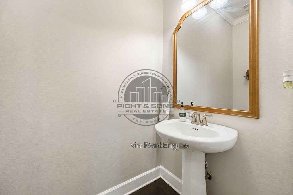 Gallery Image 45